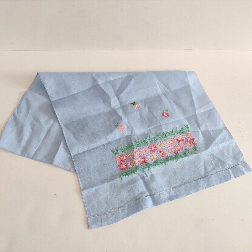 Vintage Dresser Scarf Embroidered Daisies Pink Light Blue 11 X 20 - Picture 1 of 6